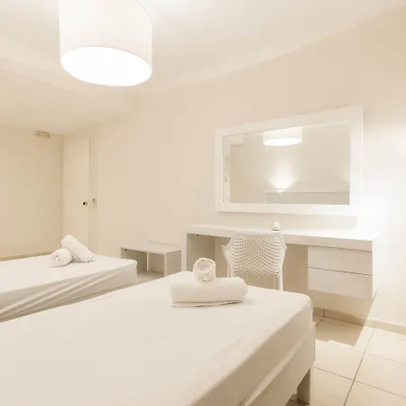 View 3* Αλυκών