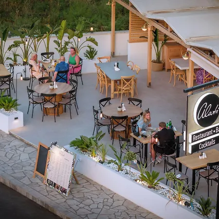 View Ξενοδοχείο με διαμερίσματα 3*