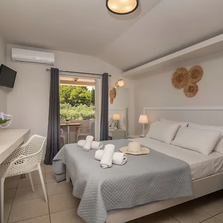 View Ξενοδοχείο με διαμερίσματα 3*