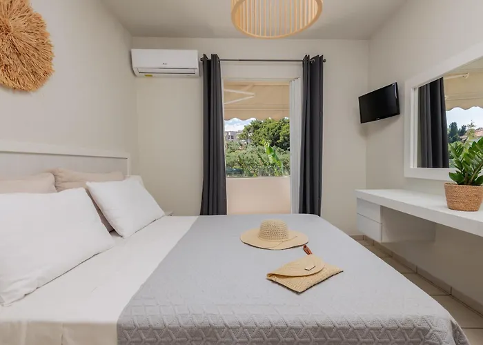 View Apart-hotel Alykes (Zakynthos)